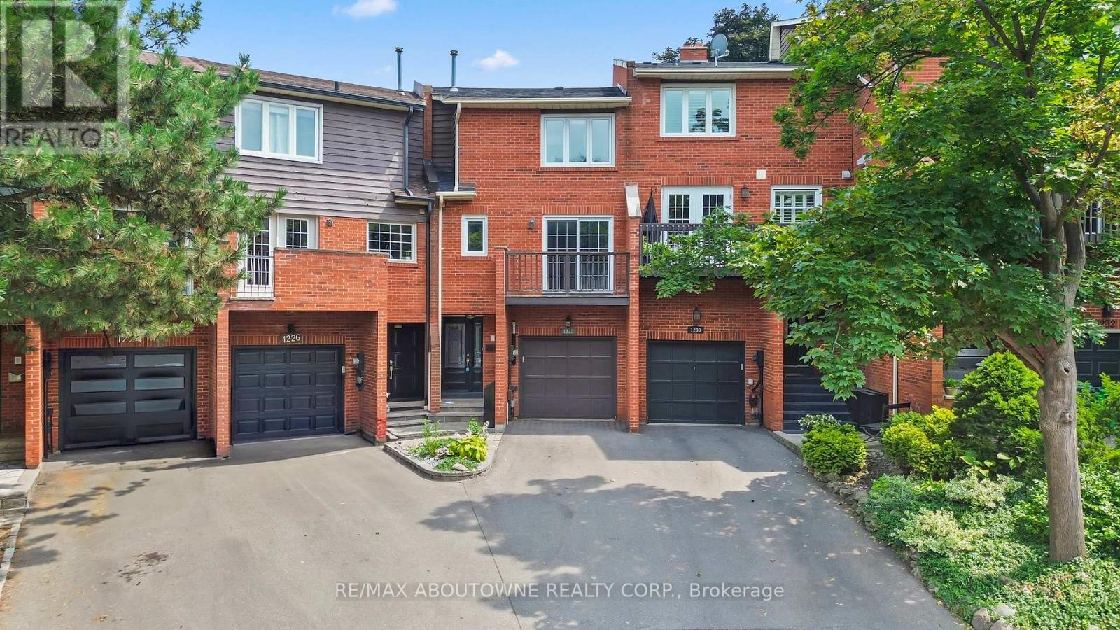 Property at 1228 CORNERBROOK PLACE image 1