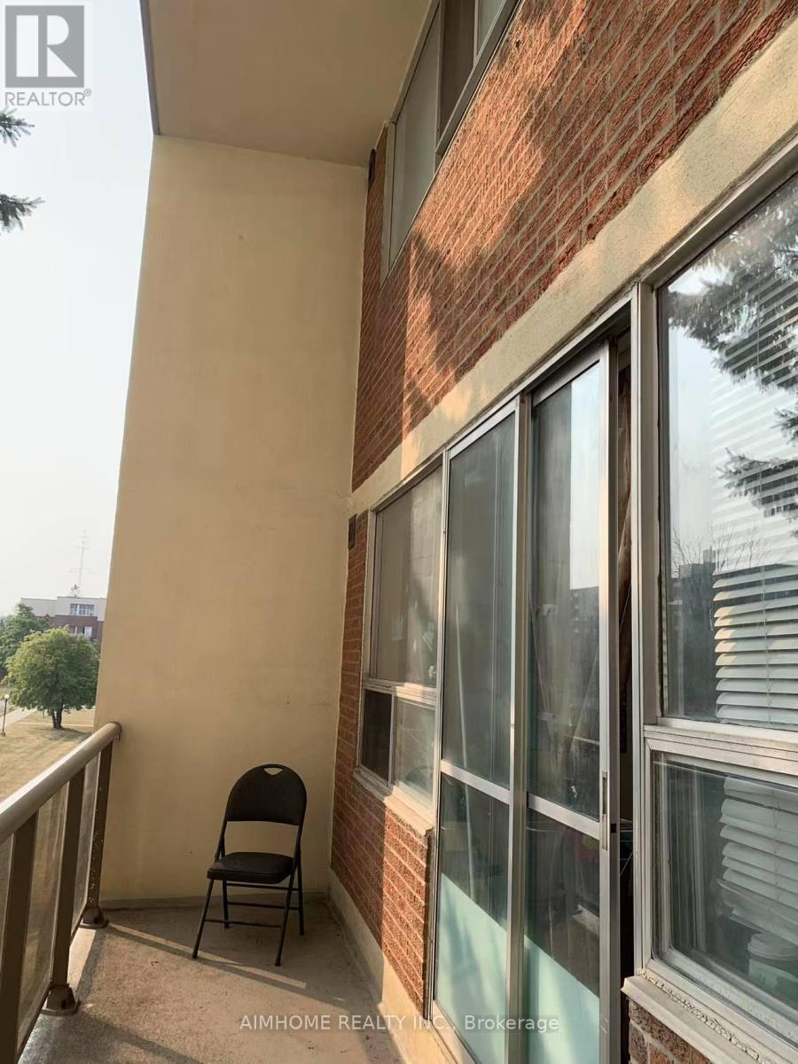 219 - 1050 Stainton Drive, Mississauga, Ontario  L5C 2T7 - Photo 8 - W12353358