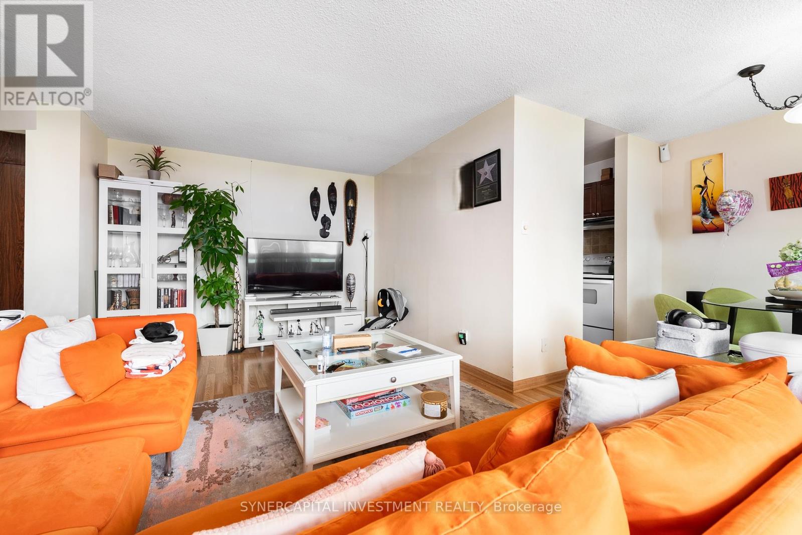 1202 - 2000 Jasmine Crescent, Ottawa, Ontario  K1J 8K4 - Photo 7 - X12353418