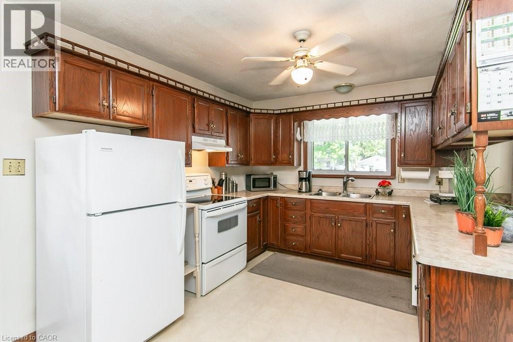 62 Queen Street, Huron East, Ontario  N0G 1H0 - Photo 14 - 40735918