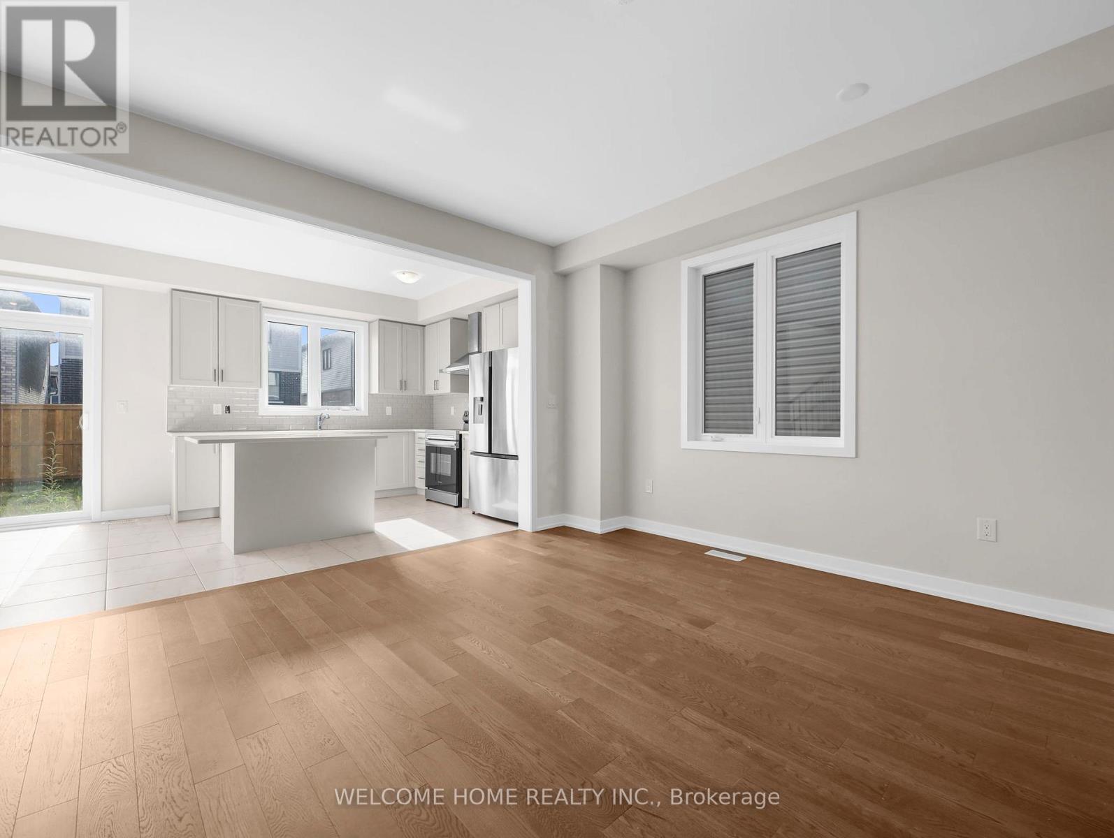 6 Sun Haven Lane, Thorold, Ontario  L2V 0K6 - Photo 7 - X12353274