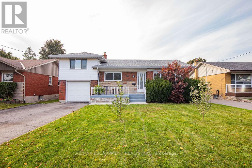 60 Ivy Lea Place, Hamilton, Ontario  L8T 3R6 - Photo 2 - X12353300