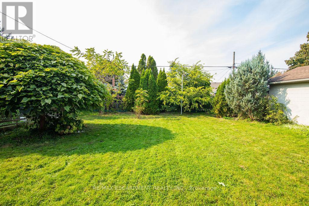 60 Ivy Lea Place, Hamilton, Ontario  L8T 3R6 - Photo 5 - X12353300