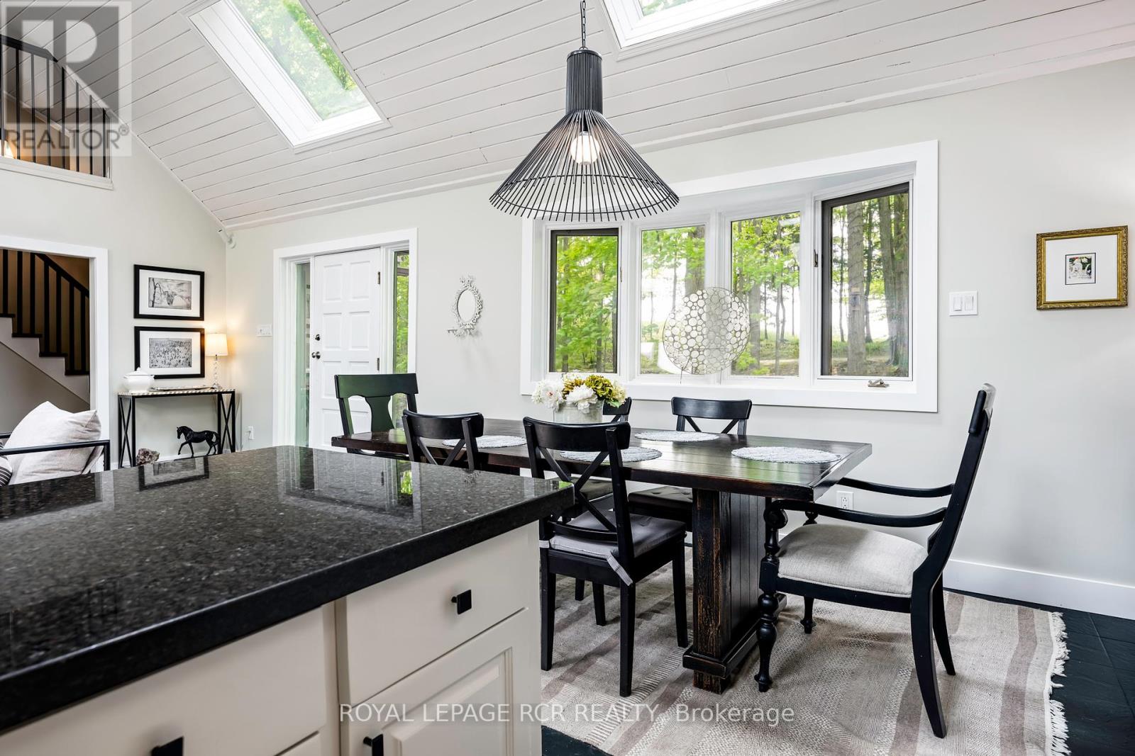 427049 25th Side Road, Mono, Ontario  L9V 1E5 - Photo 6 - X12353380