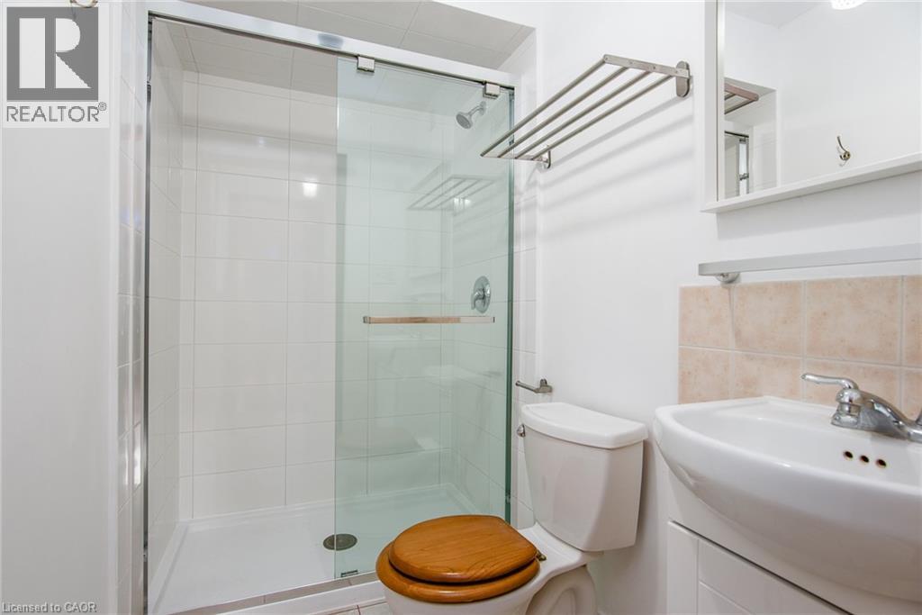 12 Academy Crescent, Waterloo, Ontario  N2L 5H7 - Photo 24 - 40736318