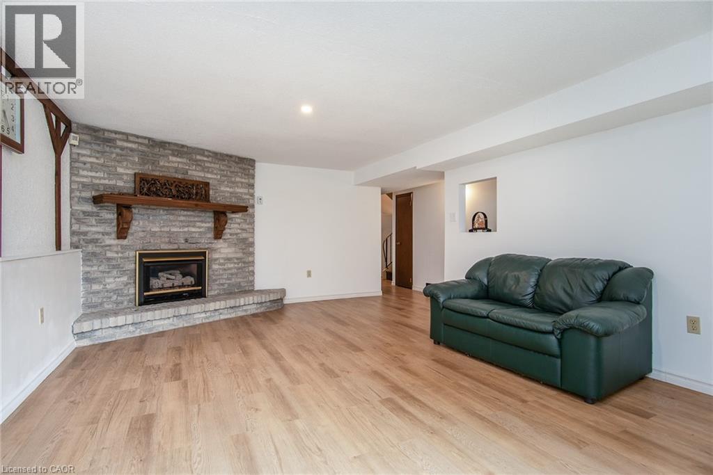 12 Academy Crescent, Waterloo, Ontario  N2L 5H7 - Photo 34 - 40736318