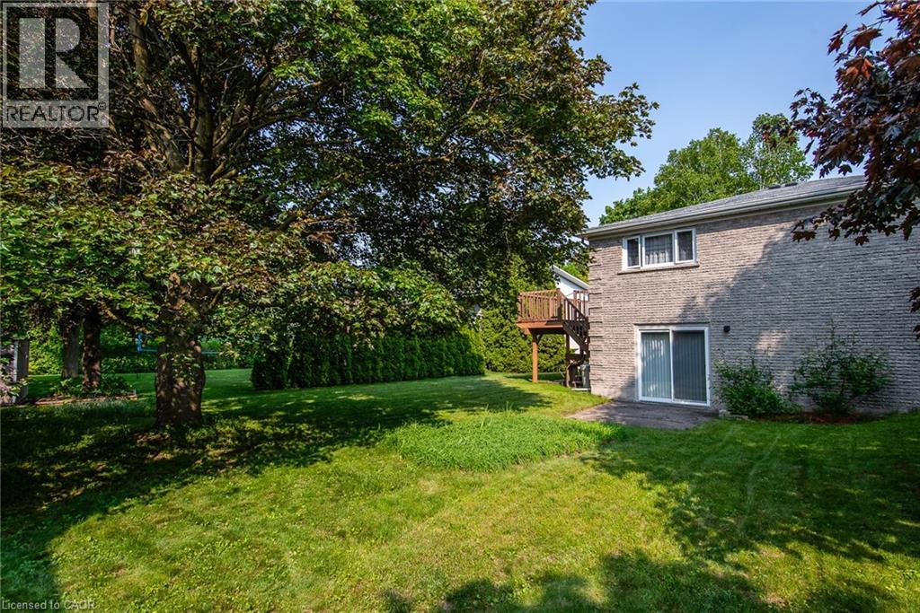 12 Academy Crescent, Waterloo, Ontario  N2L 5H7 - Photo 46 - 40736318