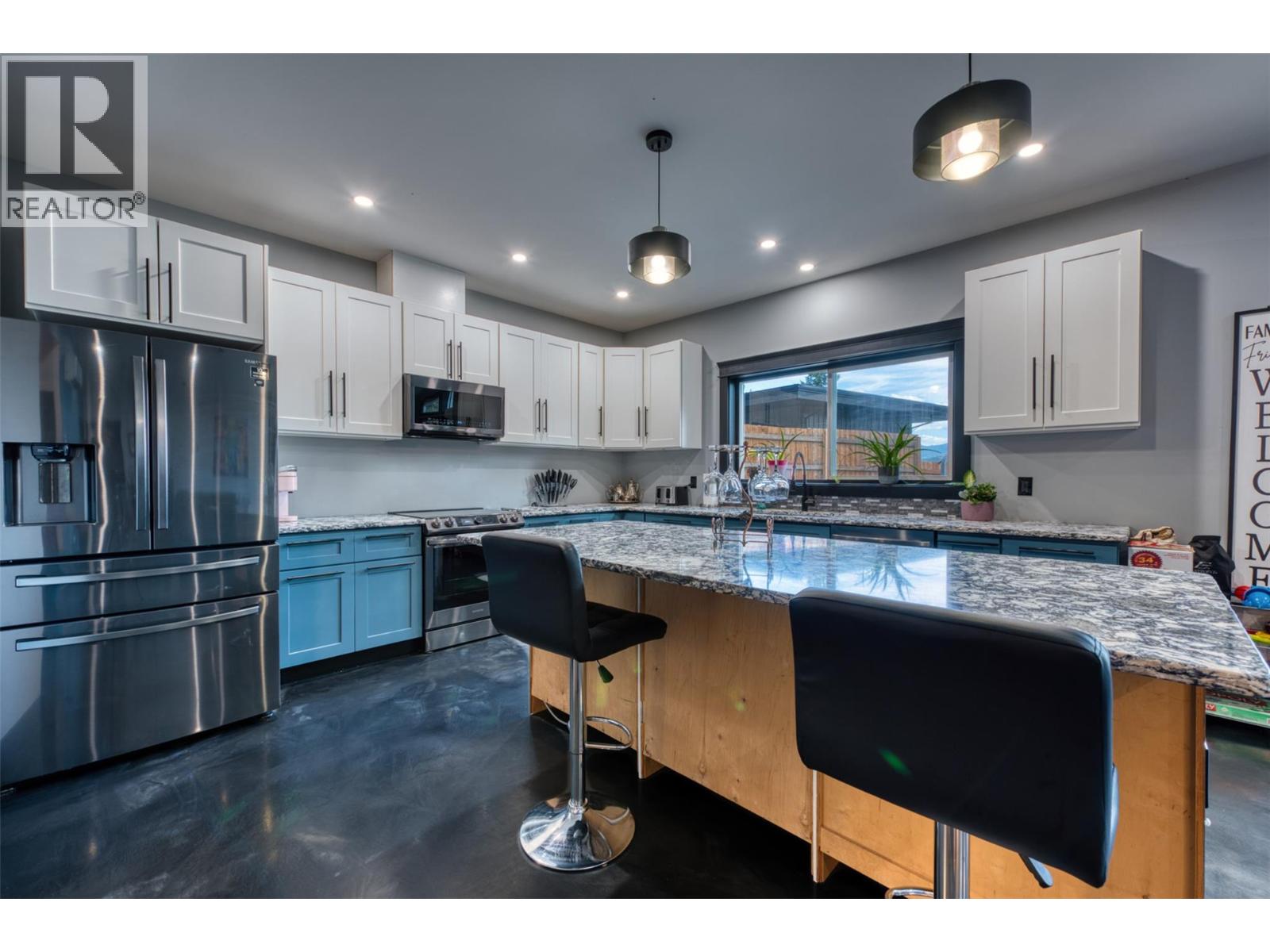 10795 Westshore Road, Vernon, British Columbia  V1H 2C3 - Photo 8 - 10359815