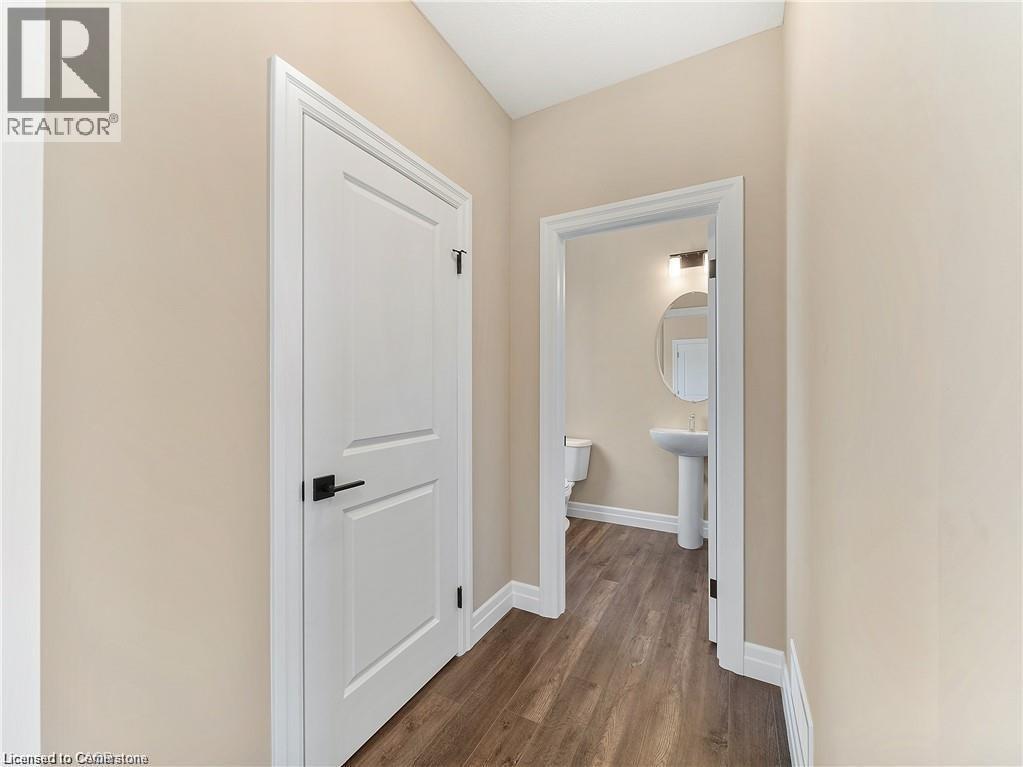 168 Otterbein Road, Kitchener, Ontario  N2B 0A8 - Photo 11 - 40739518