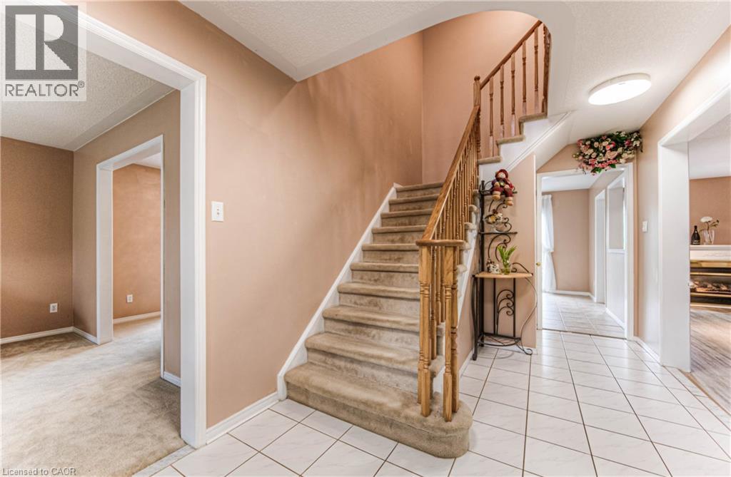 142 Westforest Trail, Kitchener, Ontario  N2N 3B2 - Photo 6 - 40744064