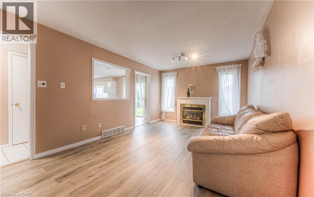 142 Westforest Trail, Kitchener, Ontario  N2N 3B2 - Photo 12 - 40744064