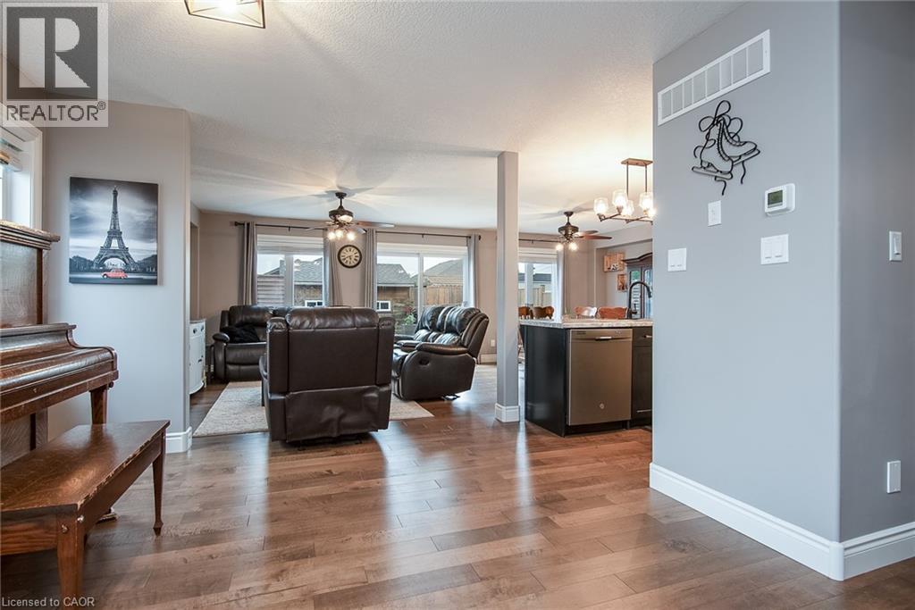 102 Forbes Crescent, Listowel, Ontario  N4W 0B4 - Photo 13 - 40745430