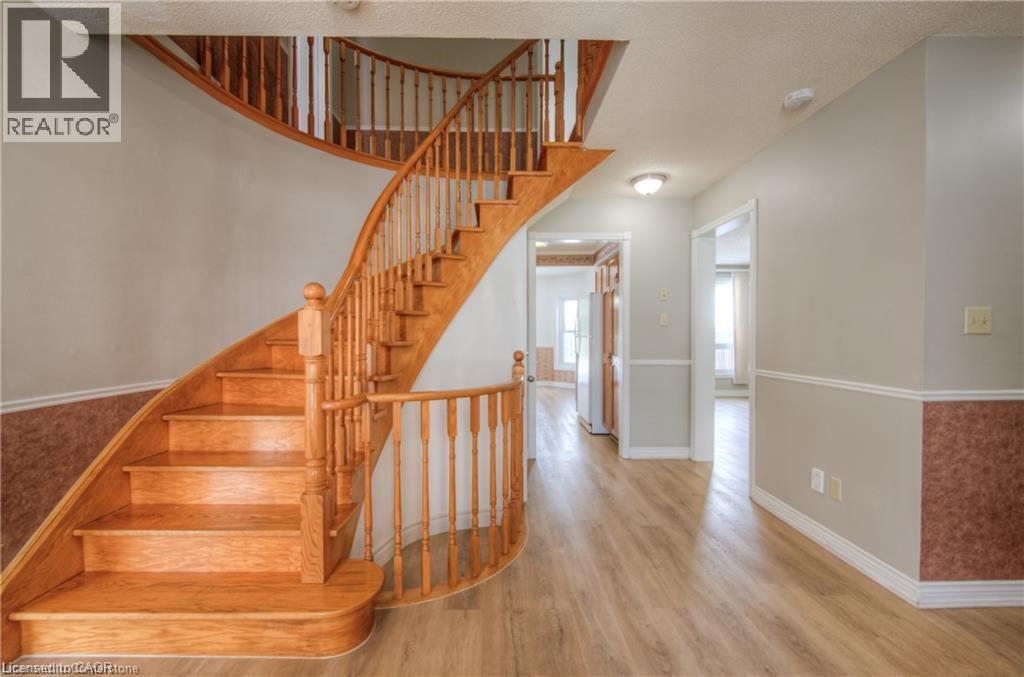 16 Beasley Crescent, Cambridge, Ontario  N1T 1J9 - Photo 3 - 40745572