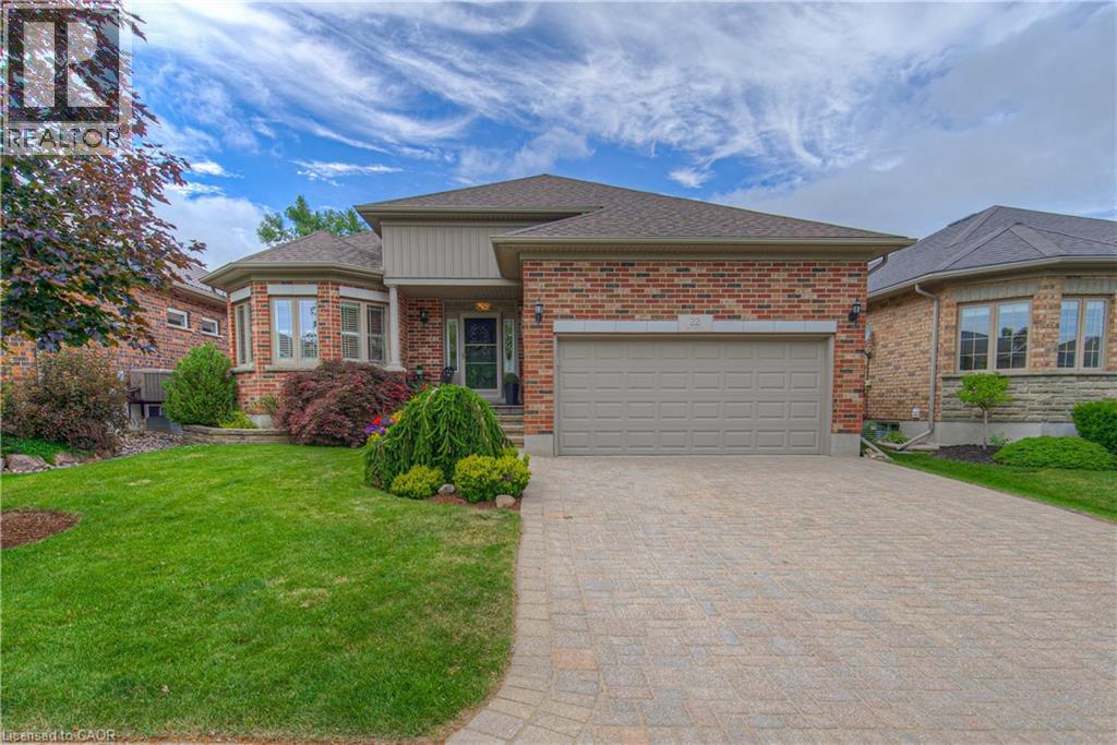 22 ORCHARD Way, New Hamburg, Ontario