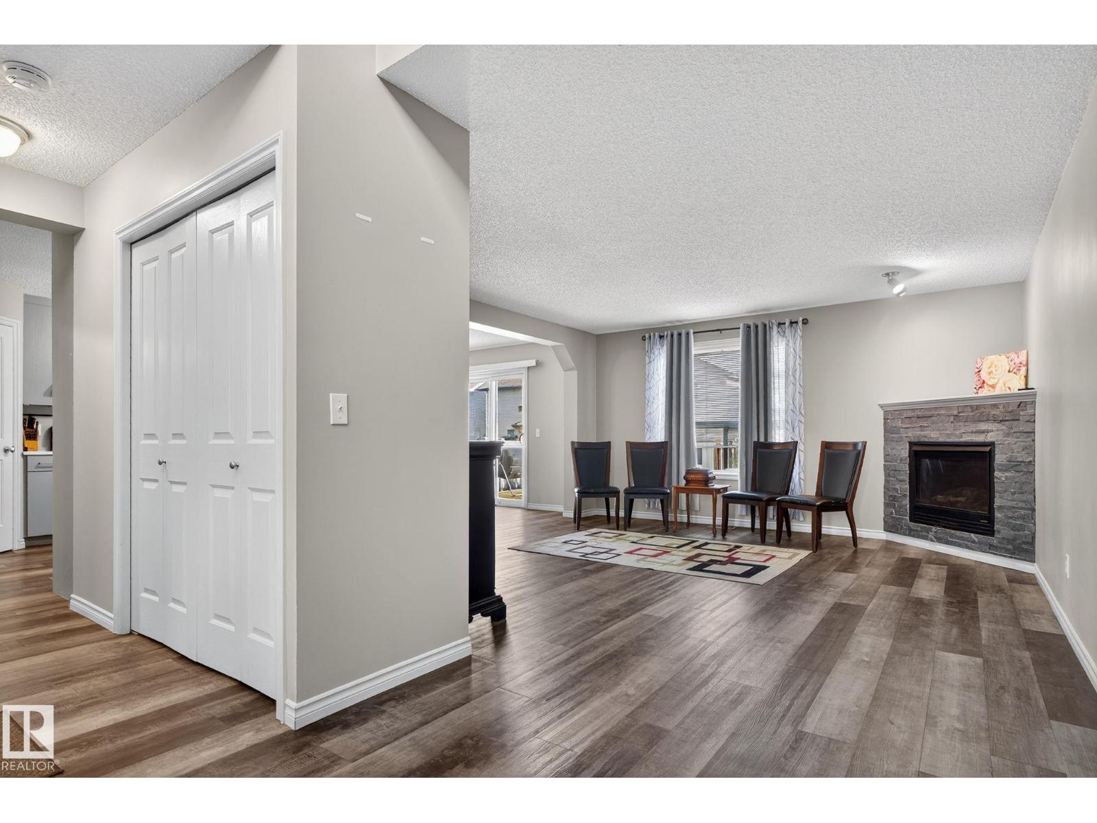 3811 Mclean Cl Sw, Edmonton, Alberta  T6W 1R4 - Photo 13 - E4451511