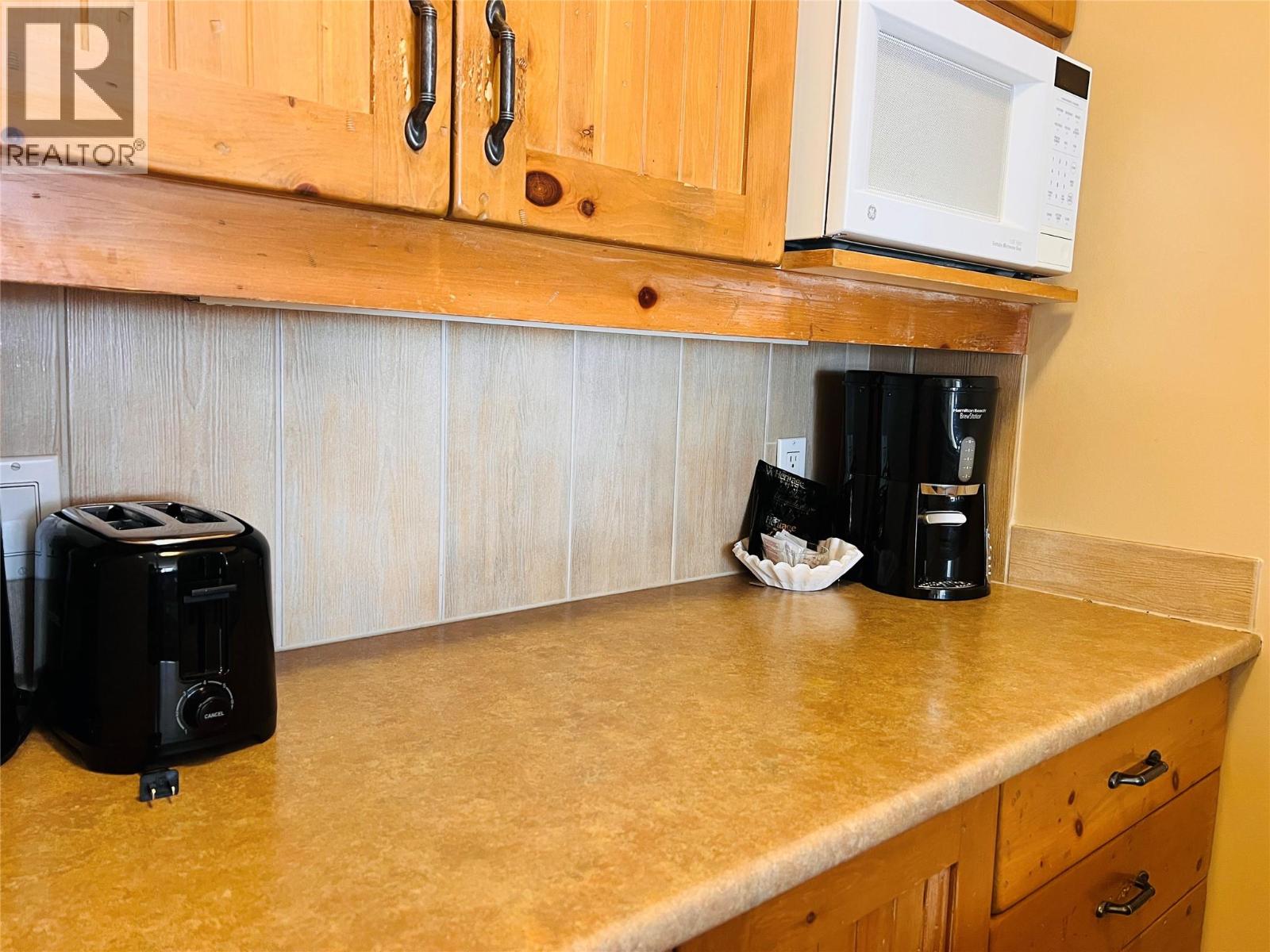 2090 Summit Drive Unit# 203, Panorama, British Columbia  V0A 1T0 - Photo 4 - 10335843
