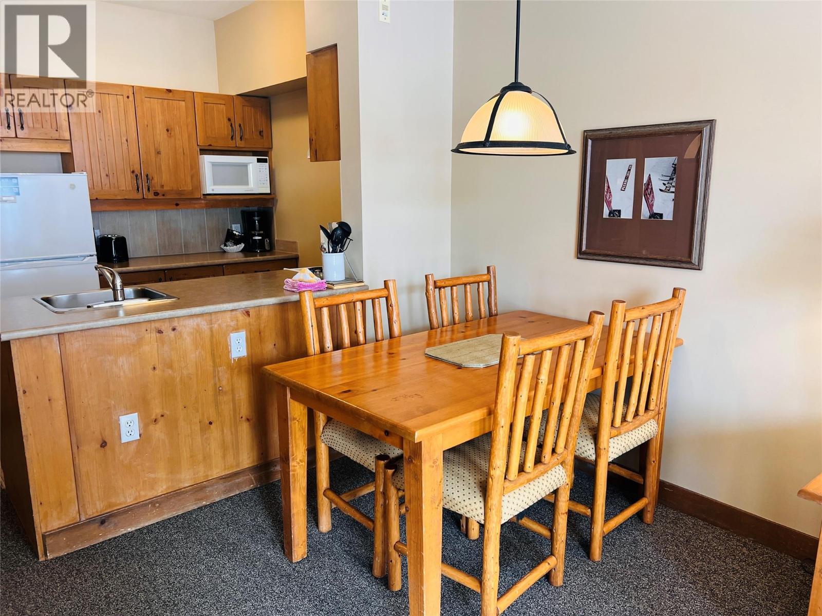 2090 Summit Drive Unit# 203, Panorama, British Columbia  V0A 1T0 - Photo 7 - 10335843