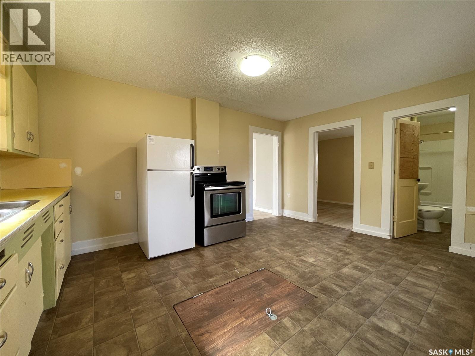 1432 105th Street, North Battleford, Saskatchewan  S9A 1T3 - Photo 8 - SK016039