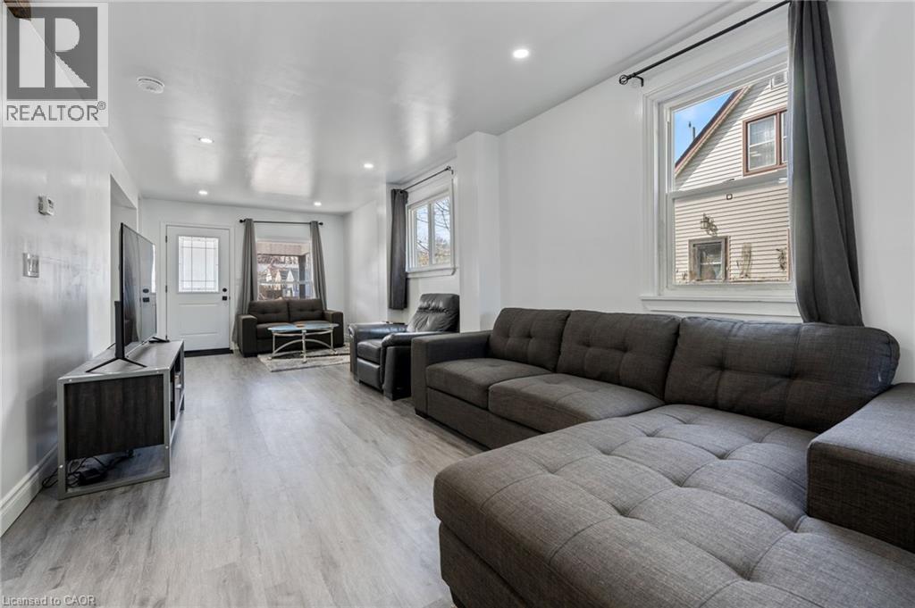 249 Chapel Street, Simcoe, Ontario  N3Y 1N8 - Photo 13 - 40749459