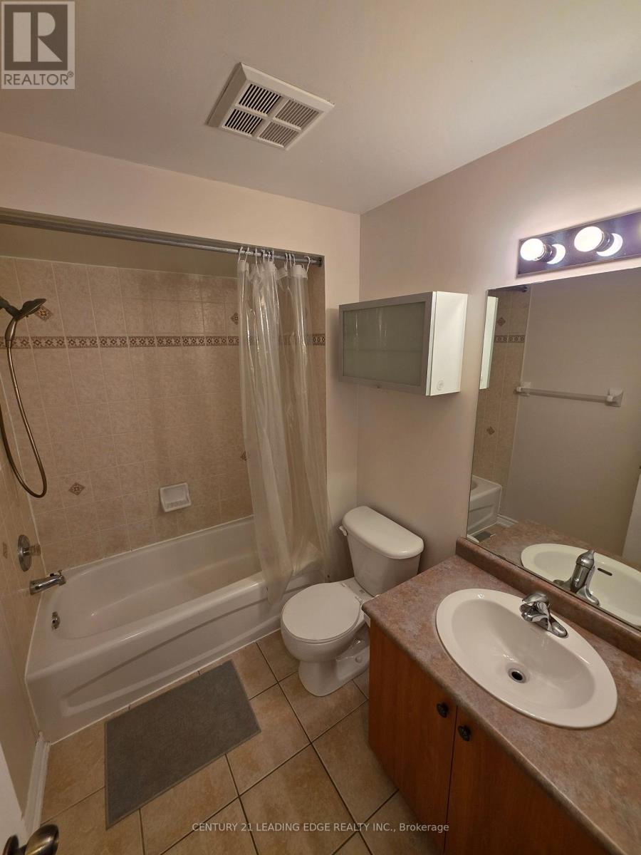 202 - 65 Cranborne Avenue, Toronto, Ontario  M4A 2Y5 - Photo 7 - C12353406