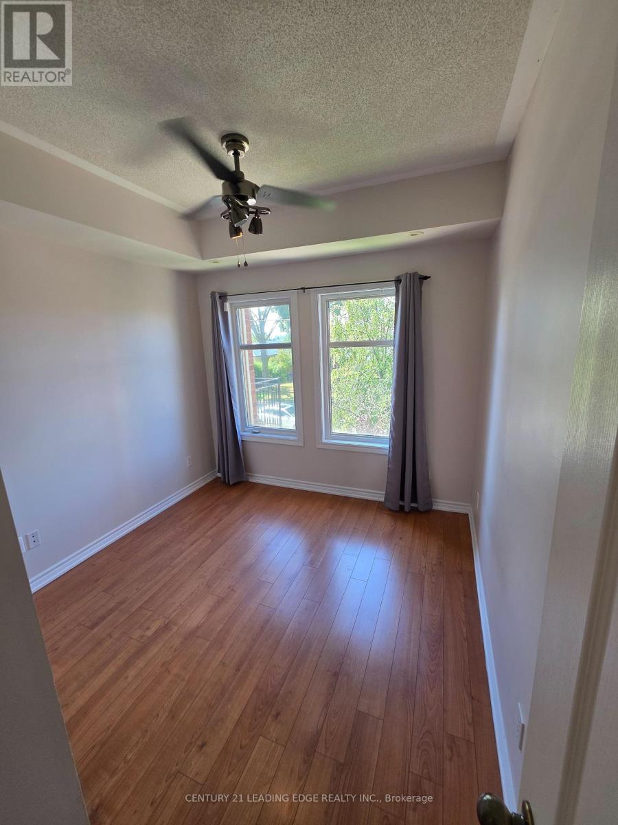 202 - 65 Cranborne Avenue, Toronto, Ontario  M4A 2Y5 - Photo 8 - C12353406