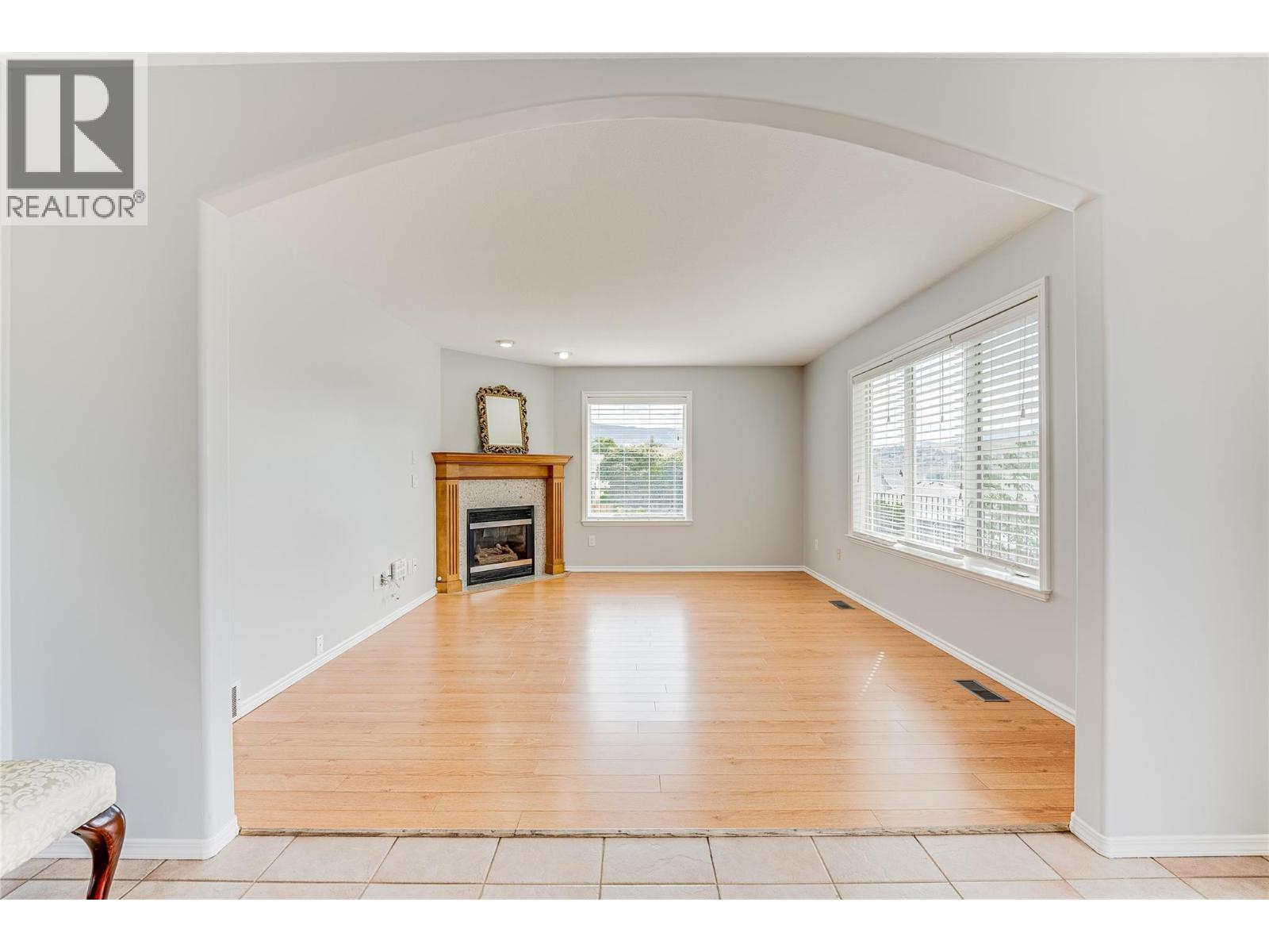 5808 Richfield Place, Vernon, British Columbia  V1H 1A6 - Photo 9 - 10359683