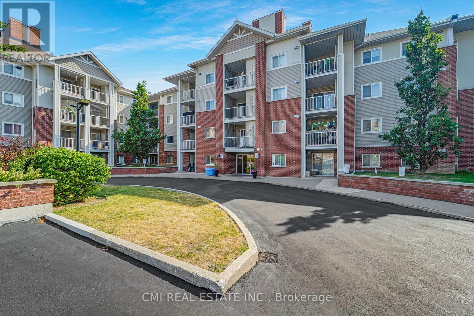 203 - 5225 FINCH AVENUE E, Toronto, Ontario
