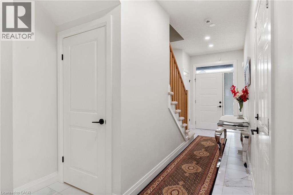 47 Pondcliffe Drive, Kitchener, Ontario  N2R 0M3 - Photo 8 - 40752708