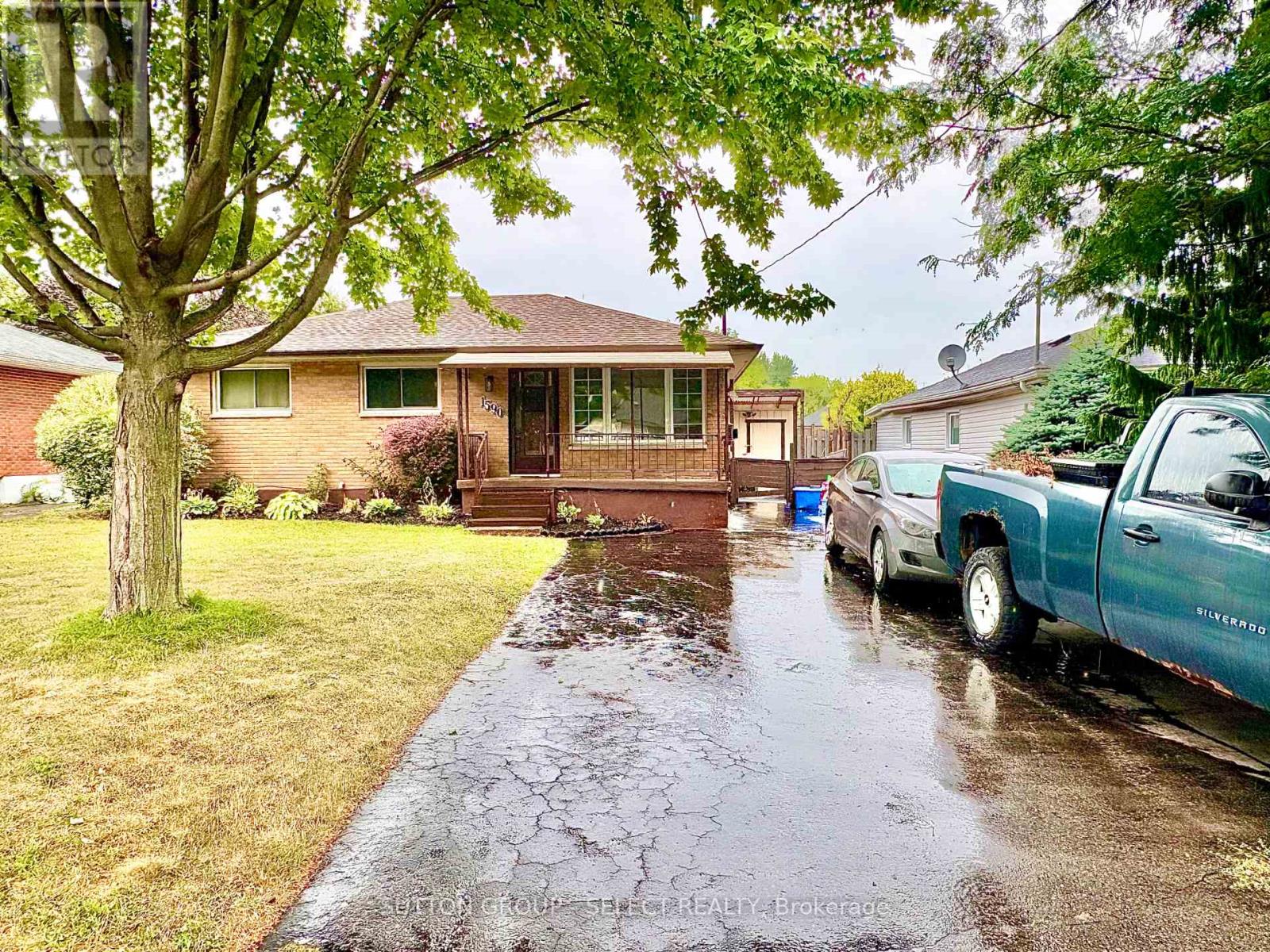 1590 Dixie Street, London East (East H), Ontario  N5V 1Y9 - Photo 12 - X12353505