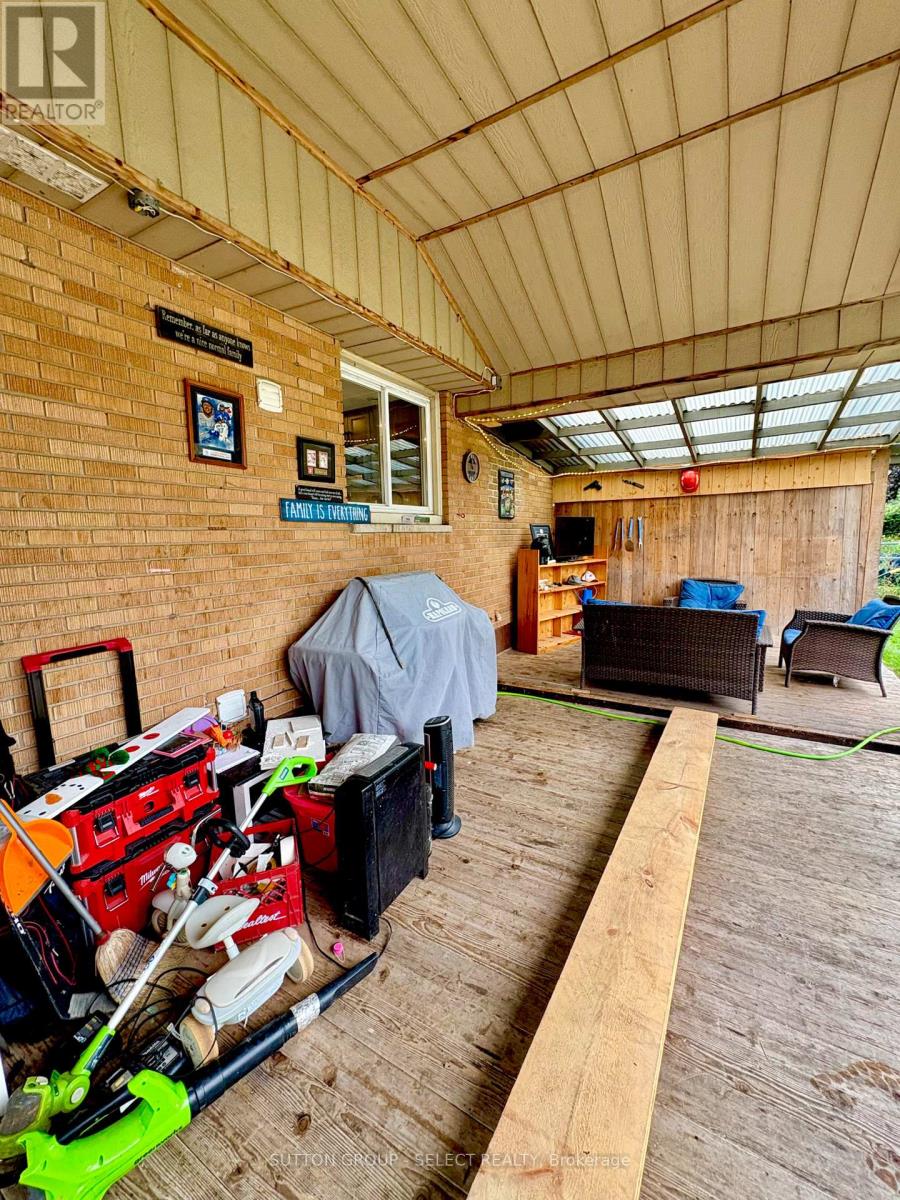 1590 Dixie Street, London East (East H), Ontario  N5V 1Y9 - Photo 30 - X12353505