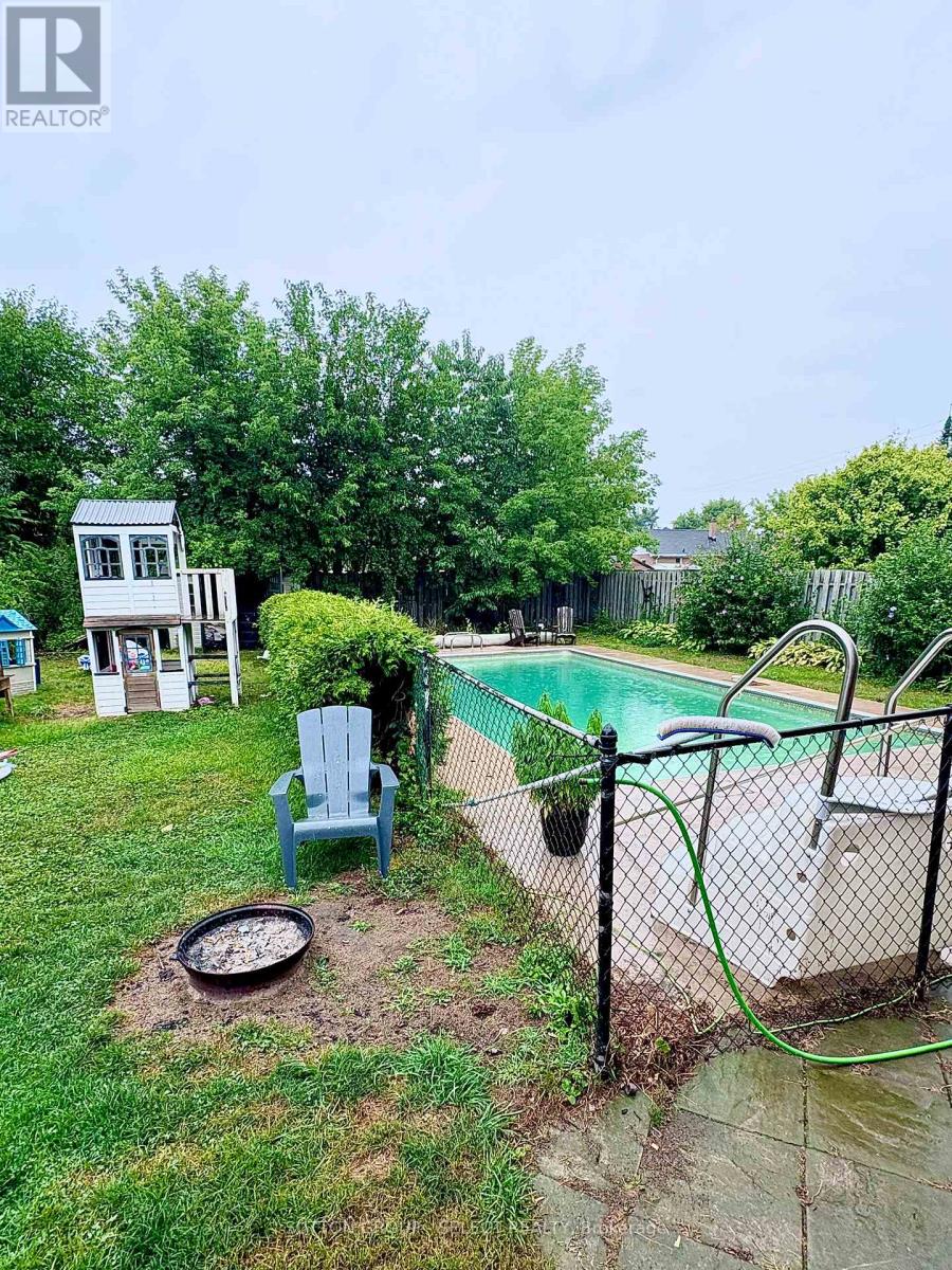 1590 Dixie Street, London East (East H), Ontario  N5V 1Y9 - Photo 33 - X12353505
