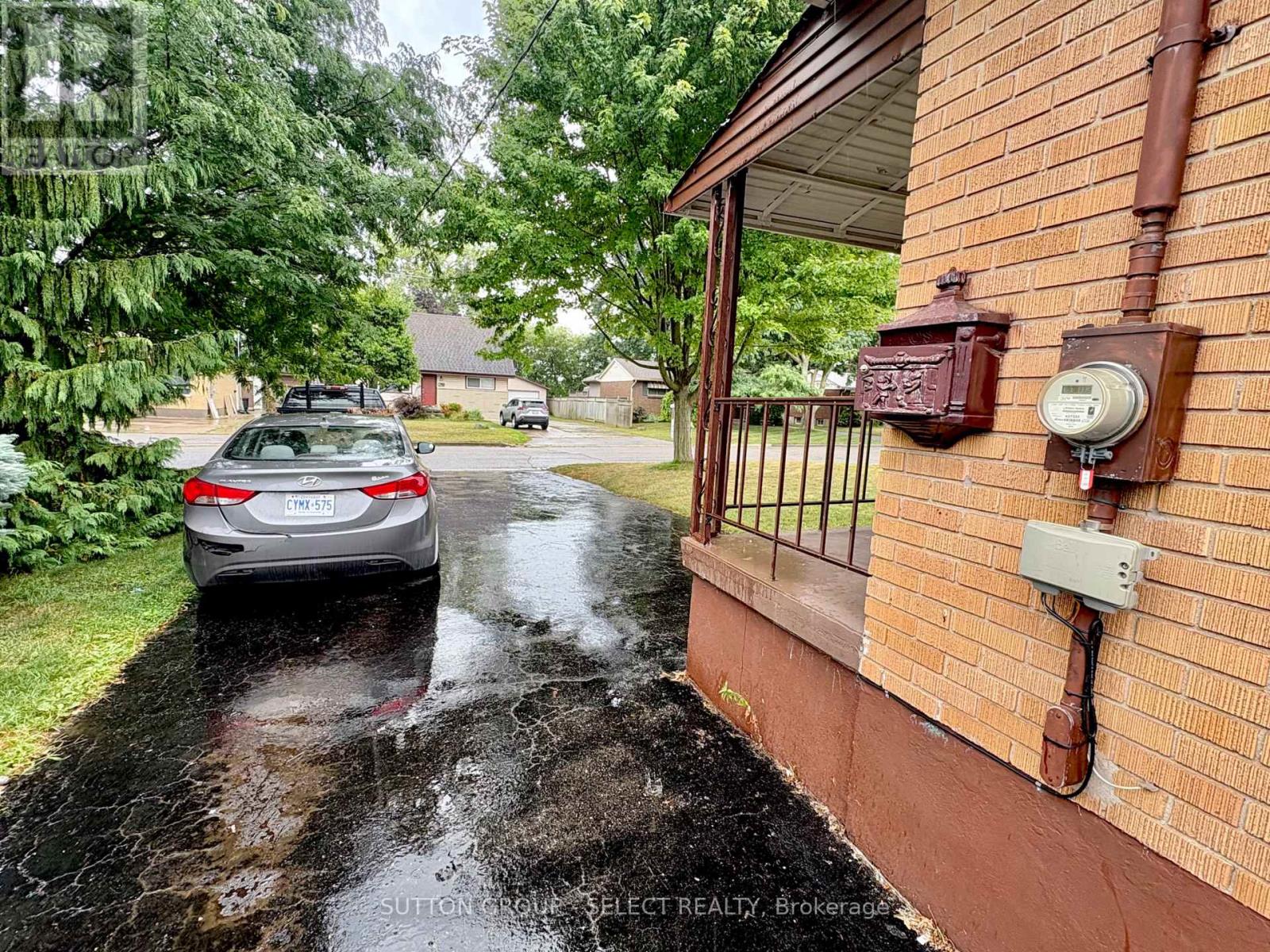 1590 Dixie Street, London East (East H), Ontario  N5V 1Y9 - Photo 37 - X12353505
