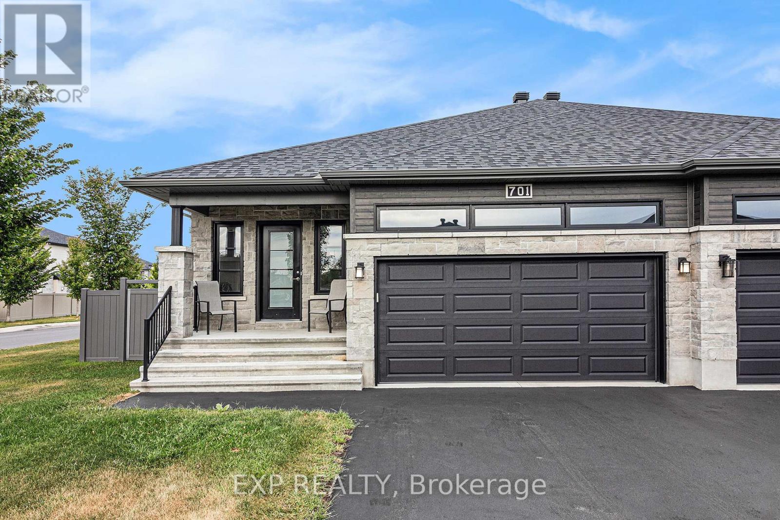Property at 701 AZURE STREET image 1