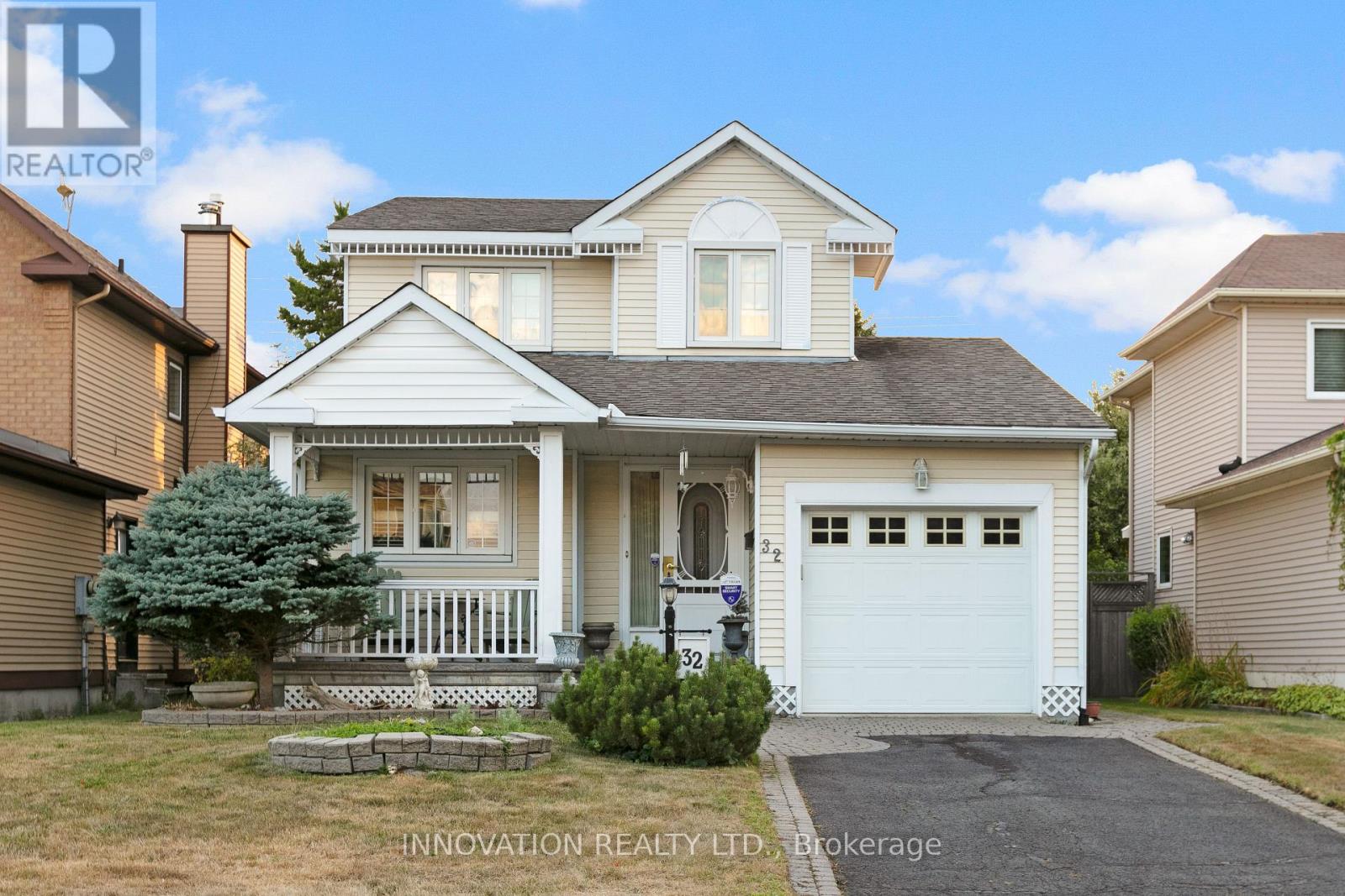 32 FRAMINGHAM CRESCENT, Ottawa, Ontario