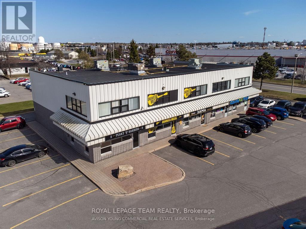 UNIT 202 - 43 ROYDON PLACE, Ottawa, Ontario