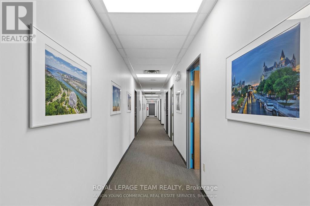 Unit 202 - 43 Roydon Place, Ottawa, Ontario  K2E 1A3 - Photo 3 - X12353538