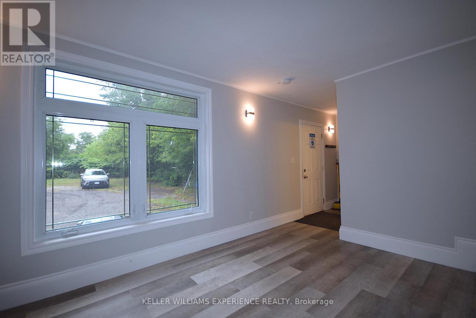 184 Bradford Street, Barrie, Ontario  L4N 3B5 - Photo 19 - S12353436