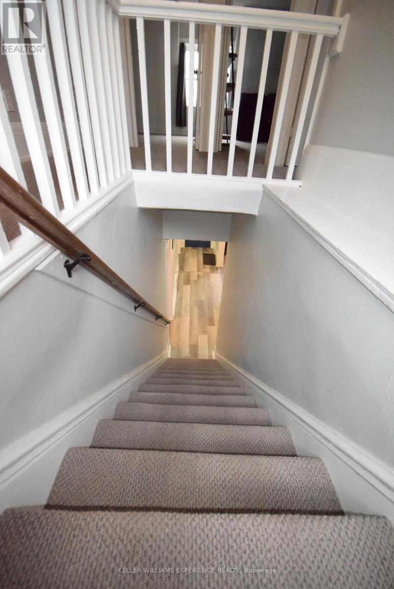 184 Bradford Street, Barrie, Ontario  L4N 3B5 - Photo 22 - S12353436