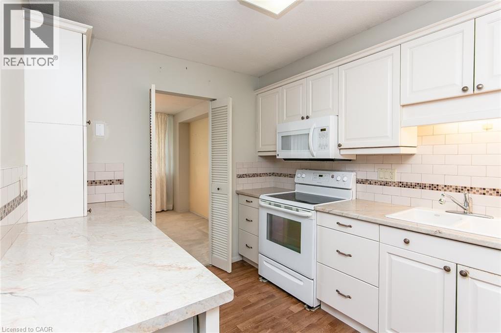 65 Westmount Road N Unit# 808, Waterloo, Ontario  N2L 5G6 - Photo 23 - 40754689