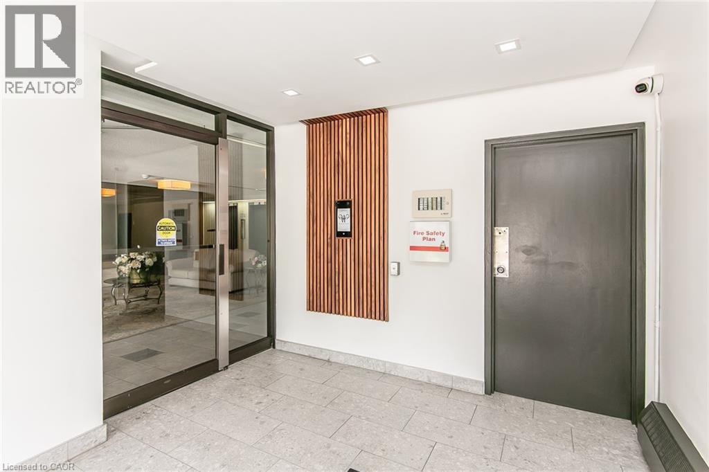 65 Westmount Road N Unit# 808, Waterloo, Ontario  N2L 5G6 - Photo 4 - 40754689