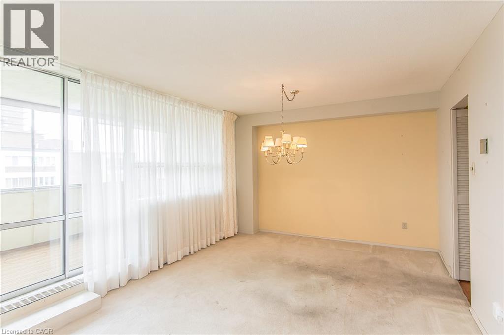 65 Westmount Road N Unit# 808, Waterloo, Ontario  N2L 5G6 - Photo 17 - 40754689