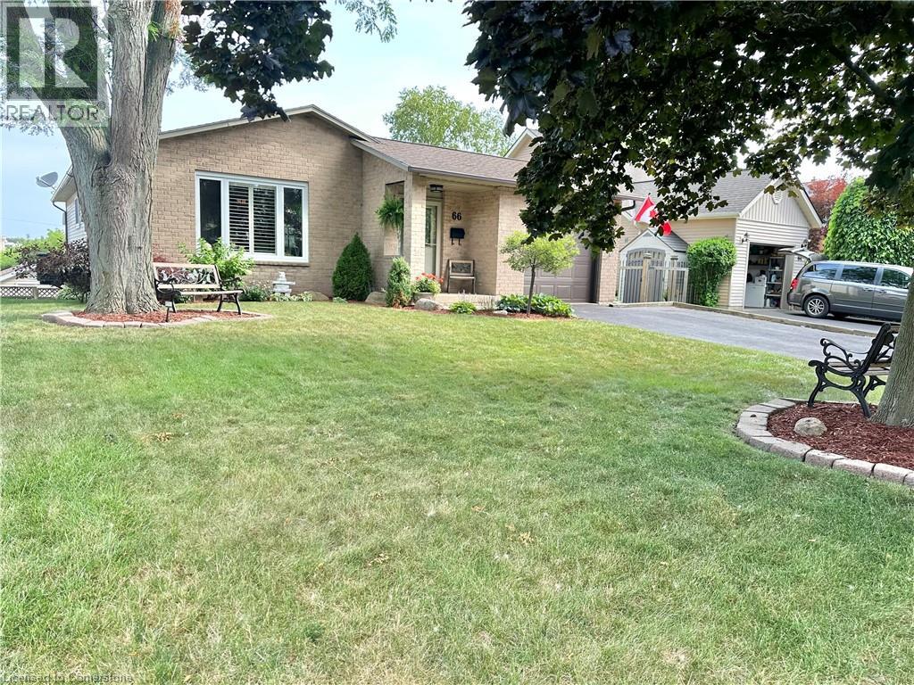 Property at 66 CRESTLYNN Crescent image 2