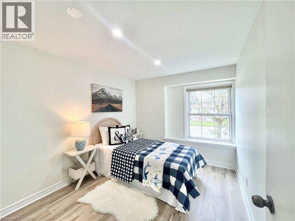 Photo 18 of 36 for 497 Regal Drive