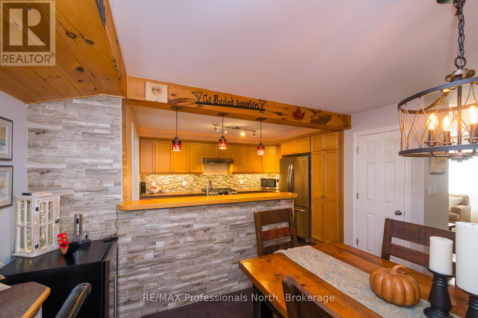 40 Glenwood Drive, Huntsville, Ontario  P1H 1B6 - Photo 12 - X12353462