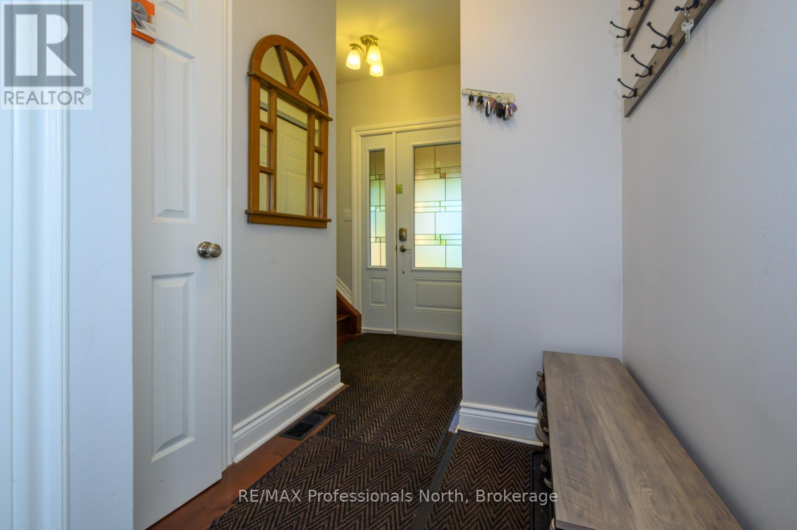 40 Glenwood Drive, Huntsville, Ontario  P1H 1B6 - Photo 24 - X12353462