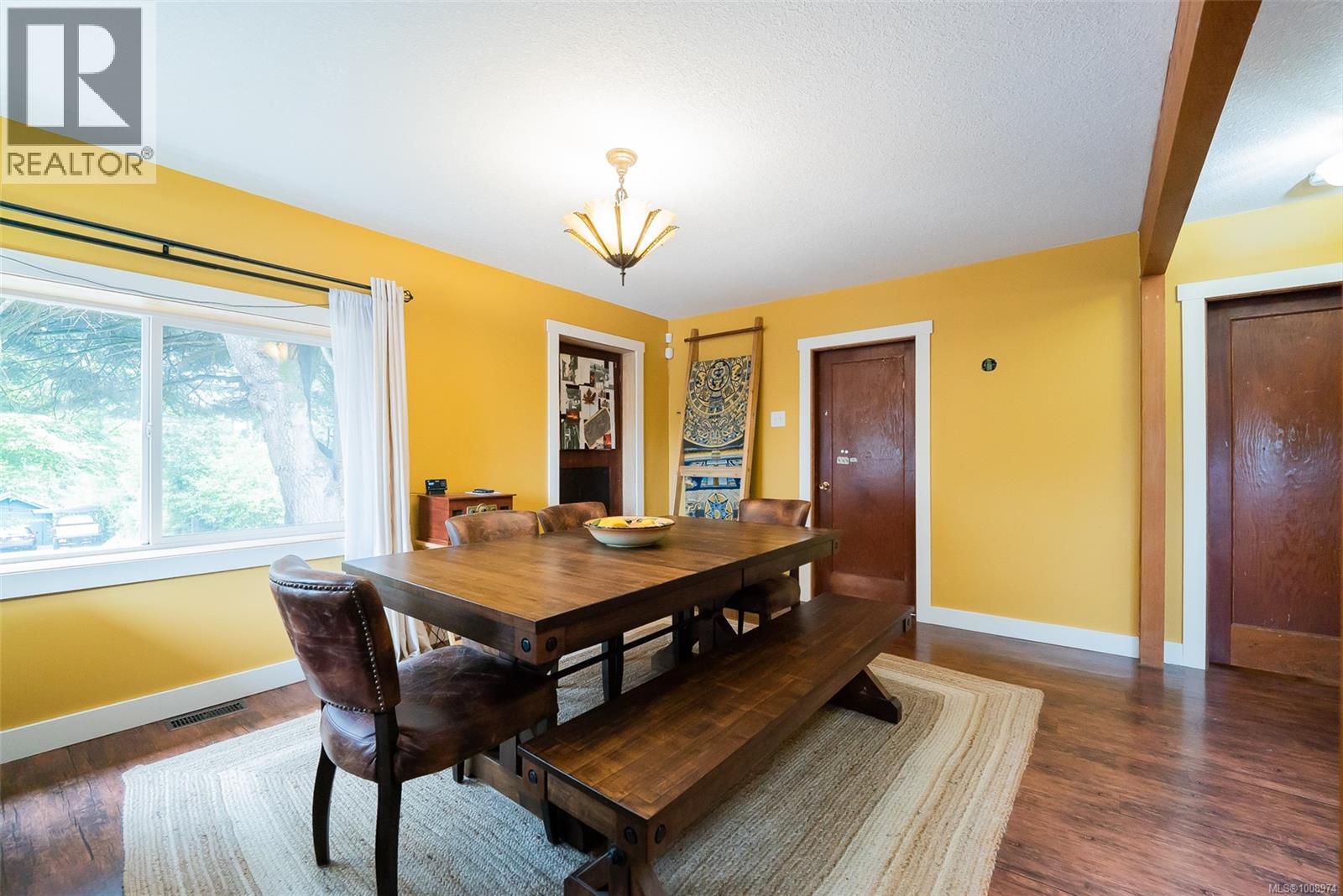 Property at 1634 Cedar Rd image 4