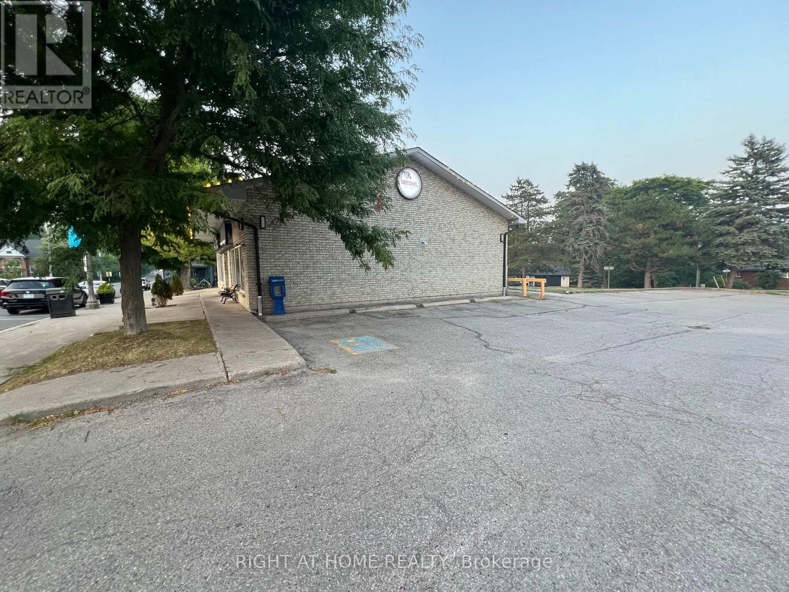 67 Baldwin Street N, Whitby, Ontario  L1M 1A3 - Photo 6 - E12352488