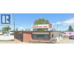 1025 Waterton Avenue, Pincher Creek, Ca