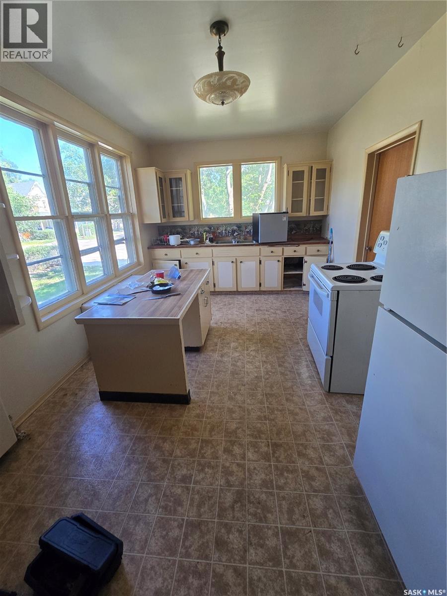 347 Government Road Nw, Weyburn, Saskatchewan  S4H 0P5 - Photo 17 - SK016023
