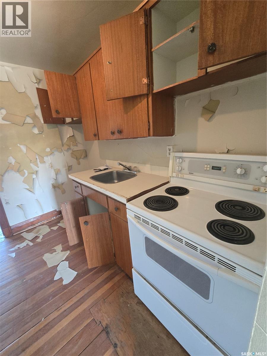 347 Government Road Nw, Weyburn, Saskatchewan  S4H 0P5 - Photo 34 - SK016023